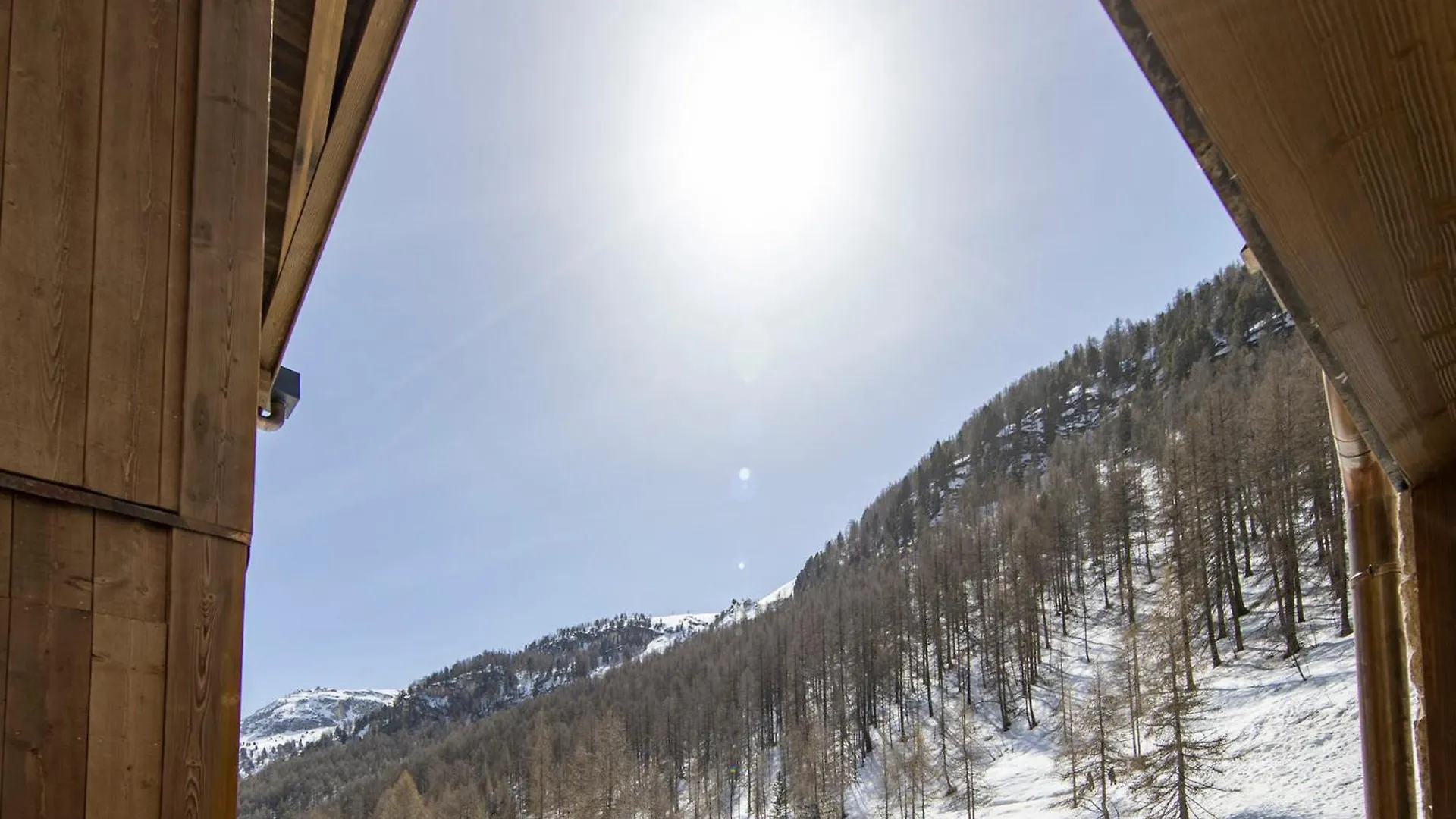 Appartement Standing 4 Pieces - Residence Neuve Au Pied Des Pistes - Val-D'Isere - Fr-1-694-40