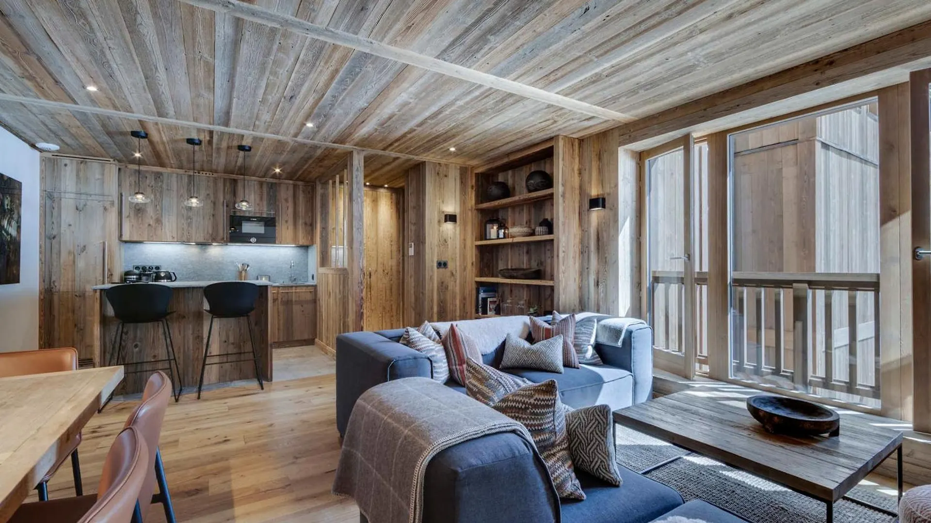 Appartement Standing 4 Pieces - Residence Neuve Au Pied Des Pistes - Val-D'Isere - Fr-1-694-40